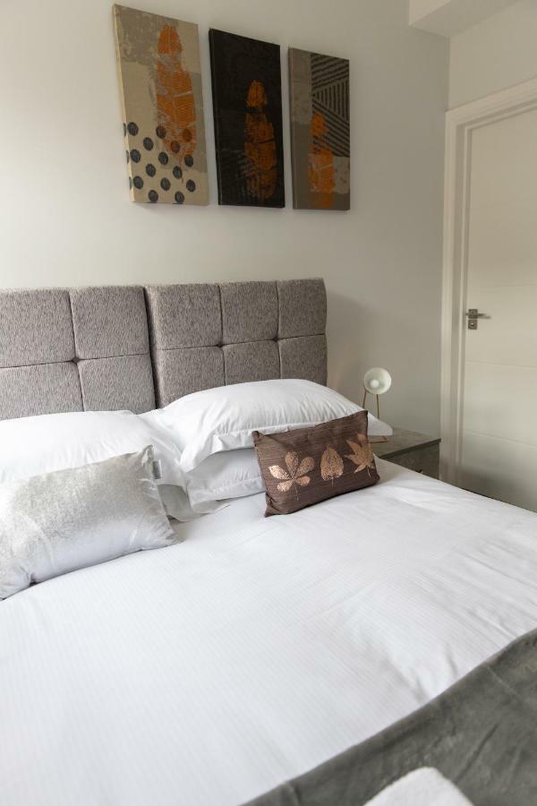 London Northwick Park Serviced Apartments By Riis Property Harrow Bagian luar foto