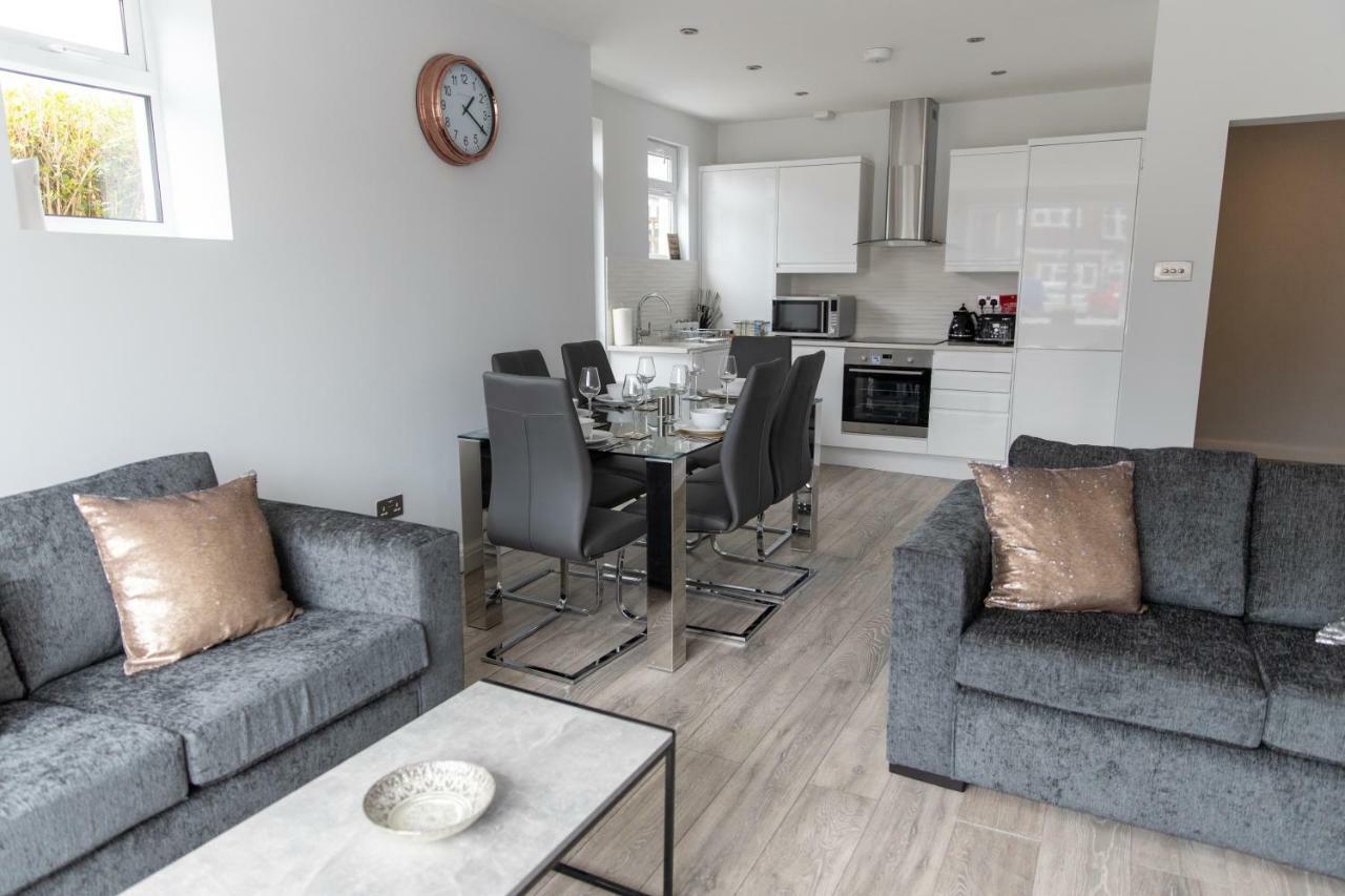London Northwick Park Serviced Apartments By Riis Property Harrow Bagian luar foto