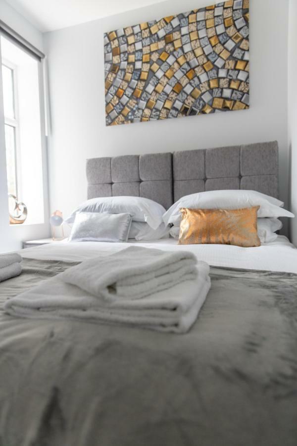 London Northwick Park Serviced Apartments By Riis Property Harrow Bagian luar foto