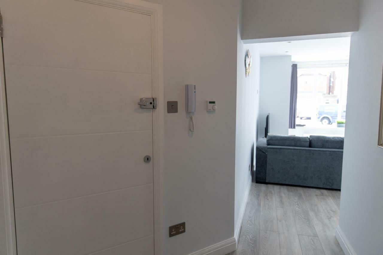 London Northwick Park Serviced Apartments By Riis Property Harrow Bagian luar foto