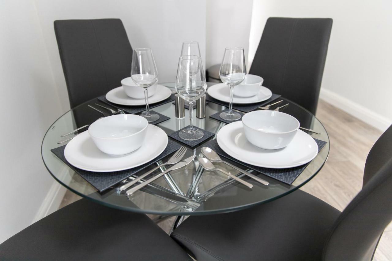 London Northwick Park Serviced Apartments By Riis Property Harrow Bagian luar foto
