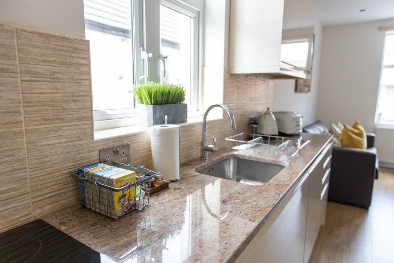 London Northwick Park Serviced Apartments By Riis Property Harrow Bagian luar foto