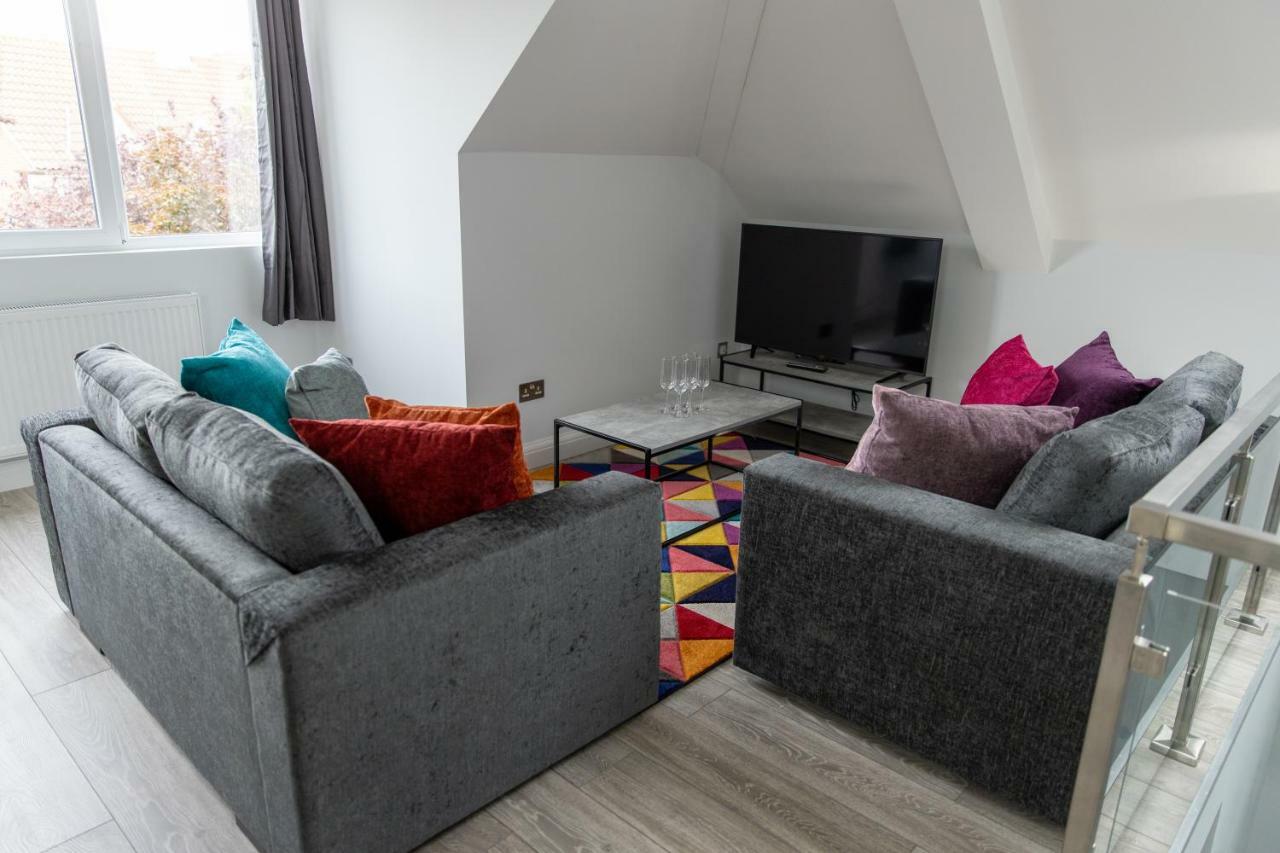 London Northwick Park Serviced Apartments By Riis Property Harrow Bagian luar foto